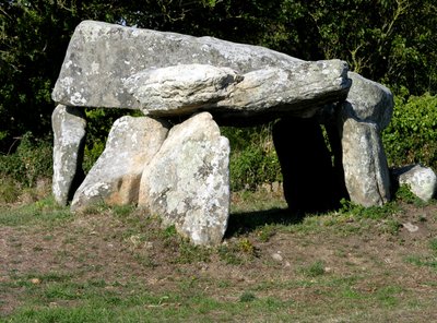 Small dolmen by Megalithic